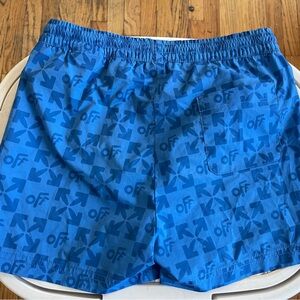 Off white boy swim trunks size 9/10 runs small fit like a 7/8